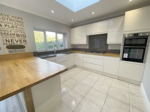 Photo 29- click for photo gallery